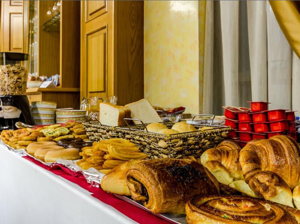 Hotel Princess Ουρένσε Εξωτερικό φωτογραφία