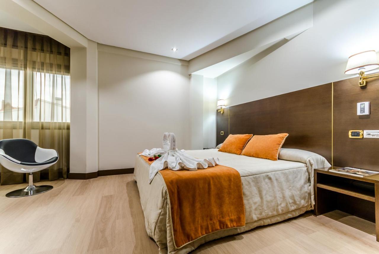 Hotel Princess Ουρένσε Εξωτερικό φωτογραφία