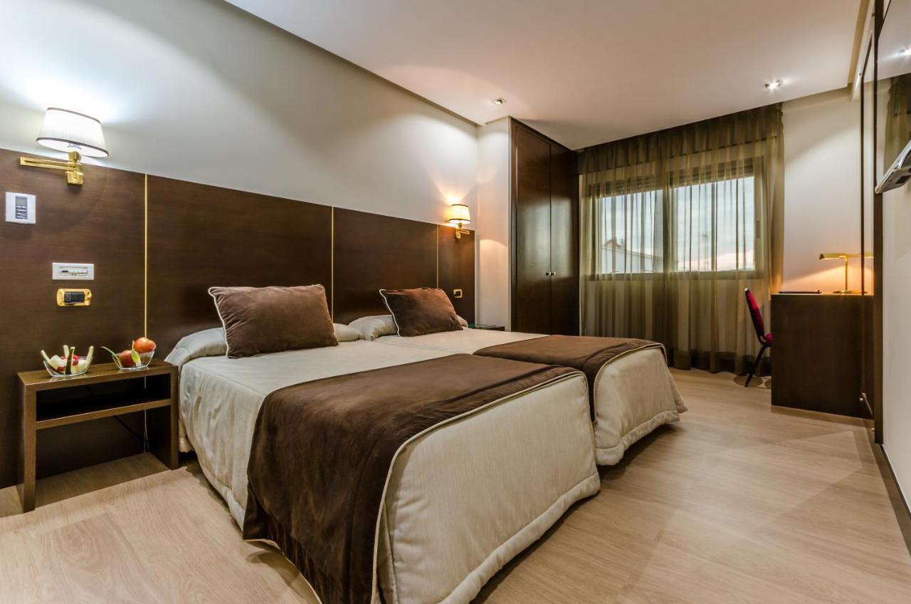 Hotel Princess Ουρένσε Εξωτερικό φωτογραφία