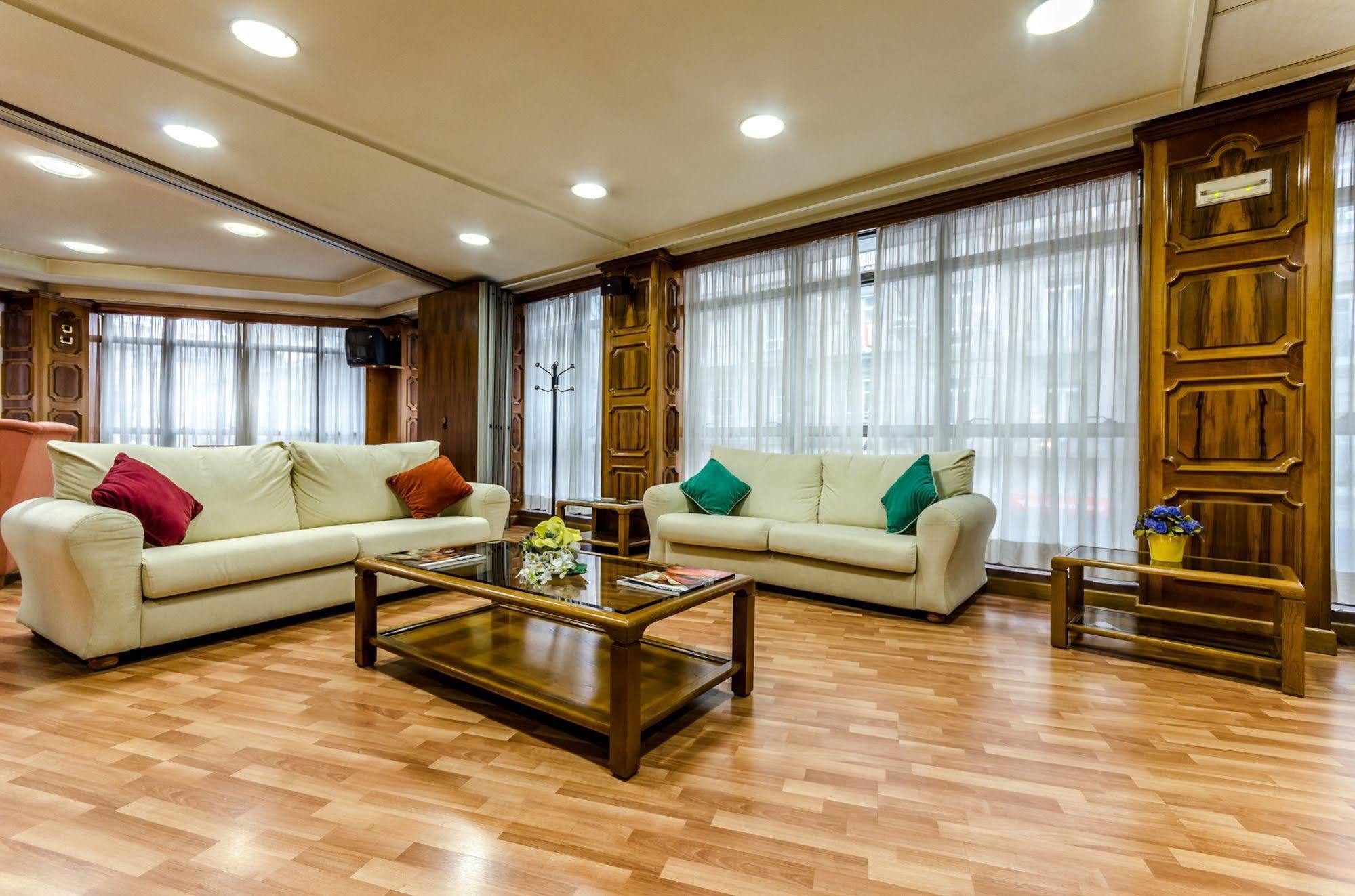 Hotel Princess Ουρένσε Εξωτερικό φωτογραφία
