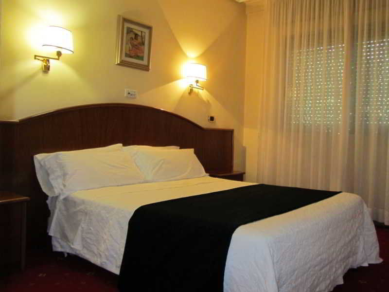 Hotel Princess Ουρένσε Εξωτερικό φωτογραφία